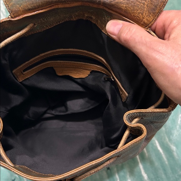 Jane Yoo Wearable Art Backpack - Picture 5 of 8